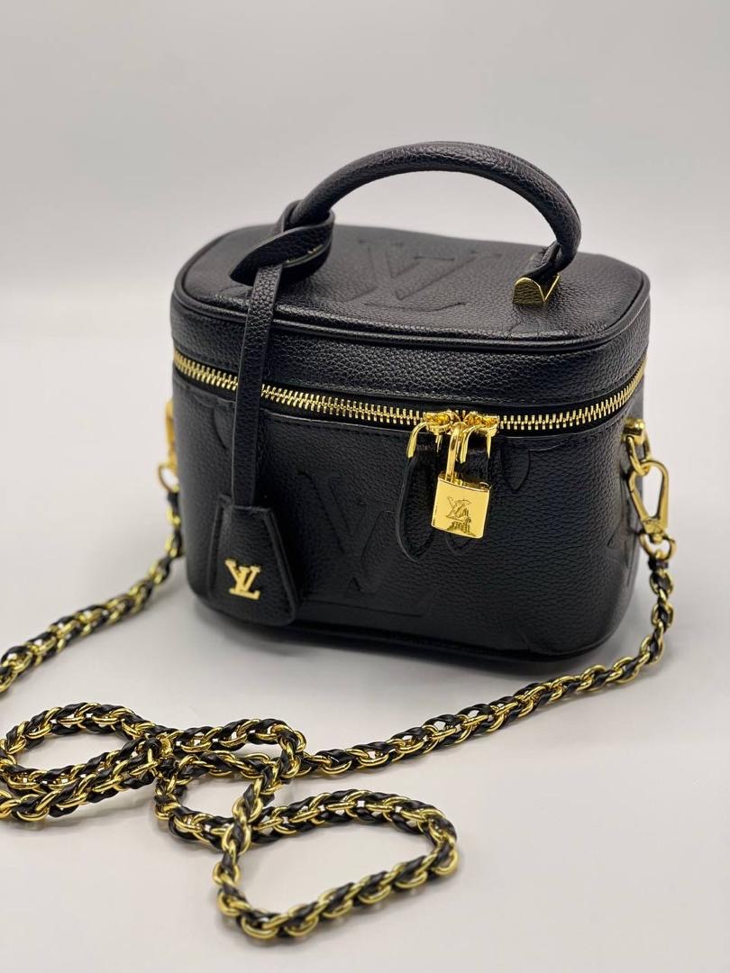 لويس فيتون فانيتي