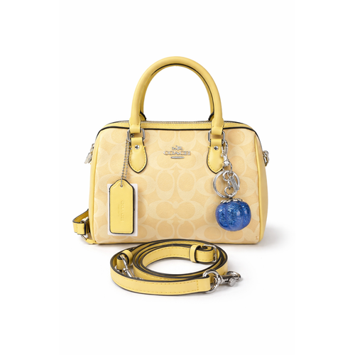 كوتش روان بالجلد